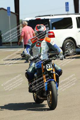 media/Sep-20-2025-TrackDaz (Sat) [[27f0cde673]]/Around the Pits/